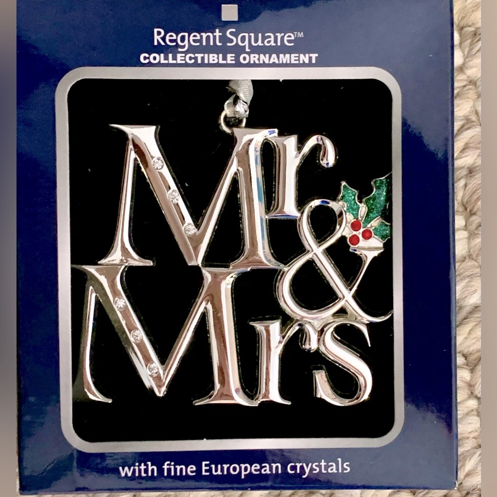 Mr & Mrs Wedding / Holiday Ornament